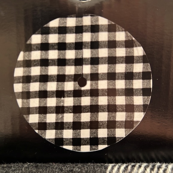 Christmas tree shirt and matching tree topper - Picture 3 of 3